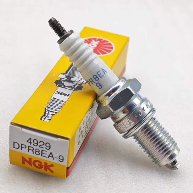 Cвеча зажигания Kawasaki 93>, Suzuki 91>, Yamaha 91>, Honda 88> DPR8EA-9 (4929) NGK