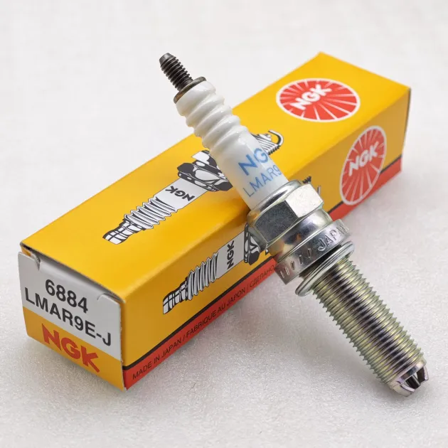 Свеча зажигания NGK 6884 LMAR9E-J