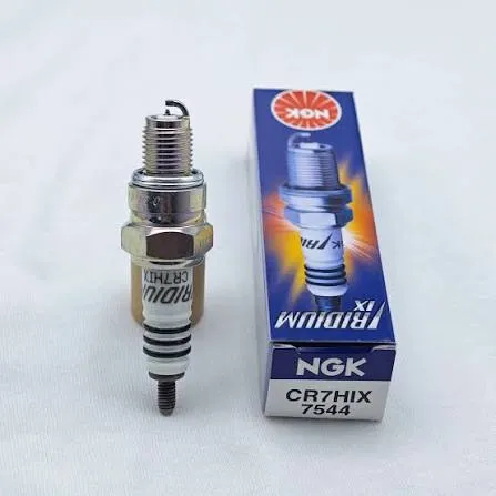 Свеча зажигания NGK 7544 (CR7HIX)